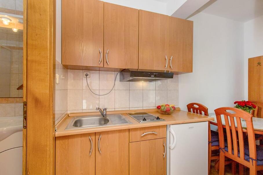 Apartments Tonimir Vodice Exterior photo
